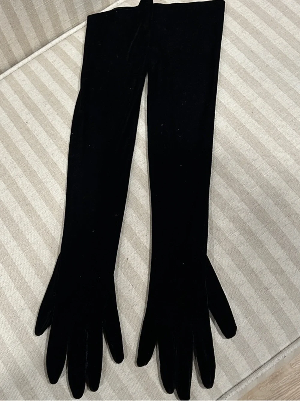 N/A elegant black